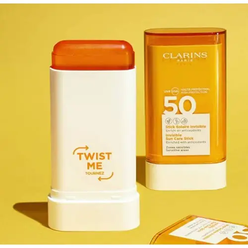 ضد آفتاب استیکی کلارنس بی رنگ SPF50 - Image 2